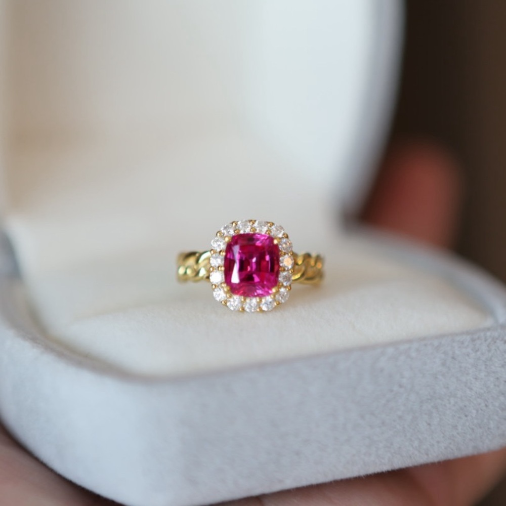 Niche-designed custom lab-grown gemstone ring, 925 sterling silver, size 5